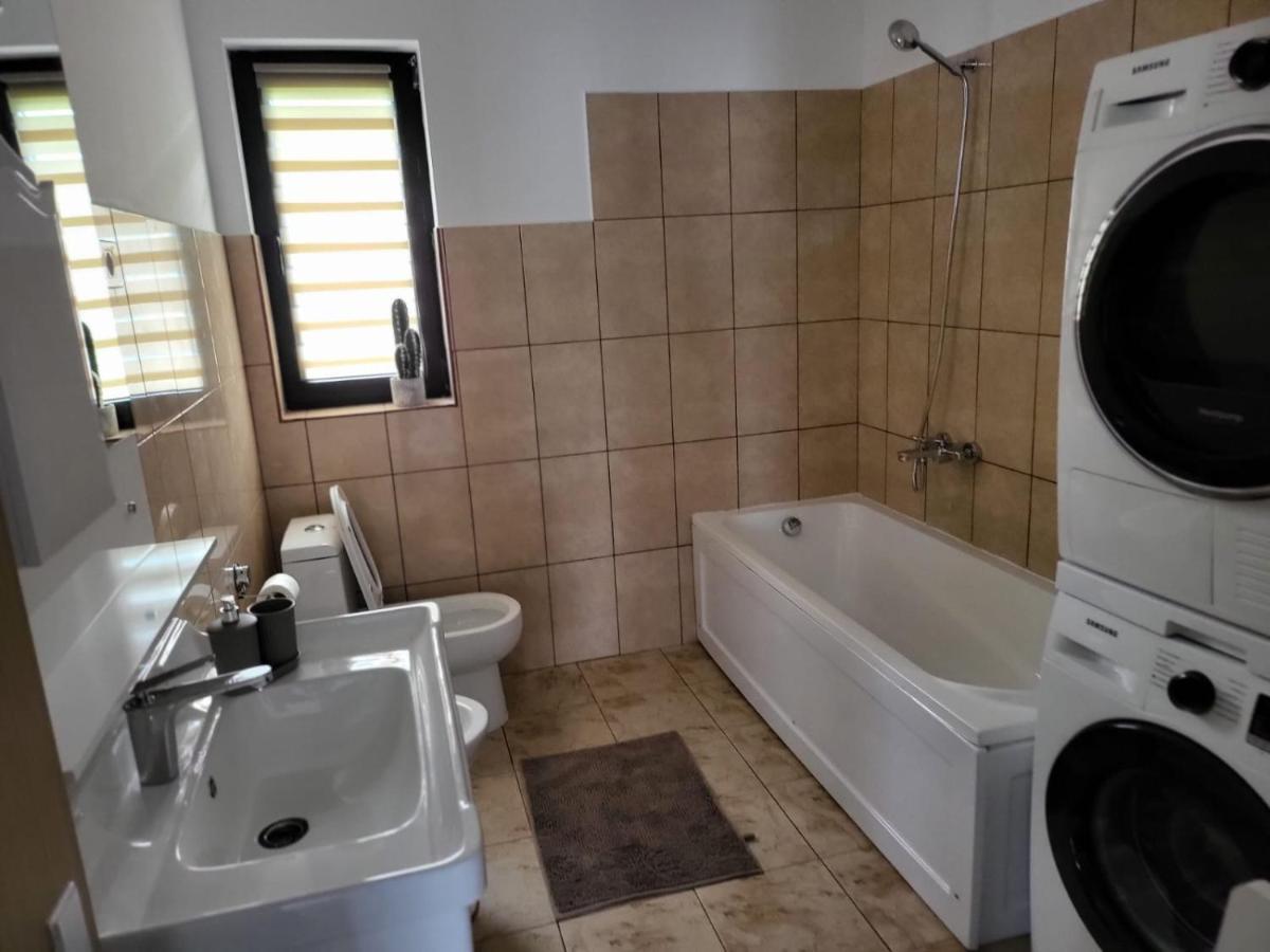 Bibis Apartments Нехою Екстериор снимка